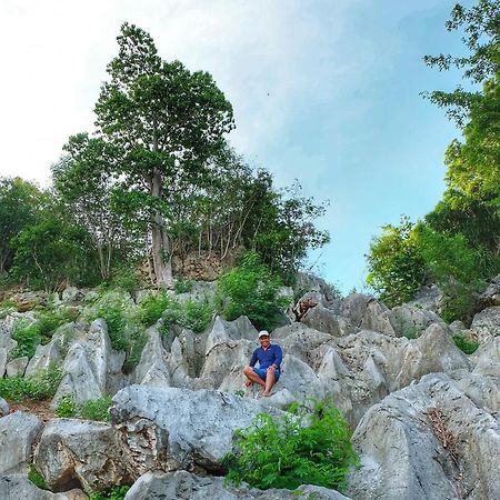 Se San Beach Resort-Isla De Gigantes Carles Екстер'єр фото