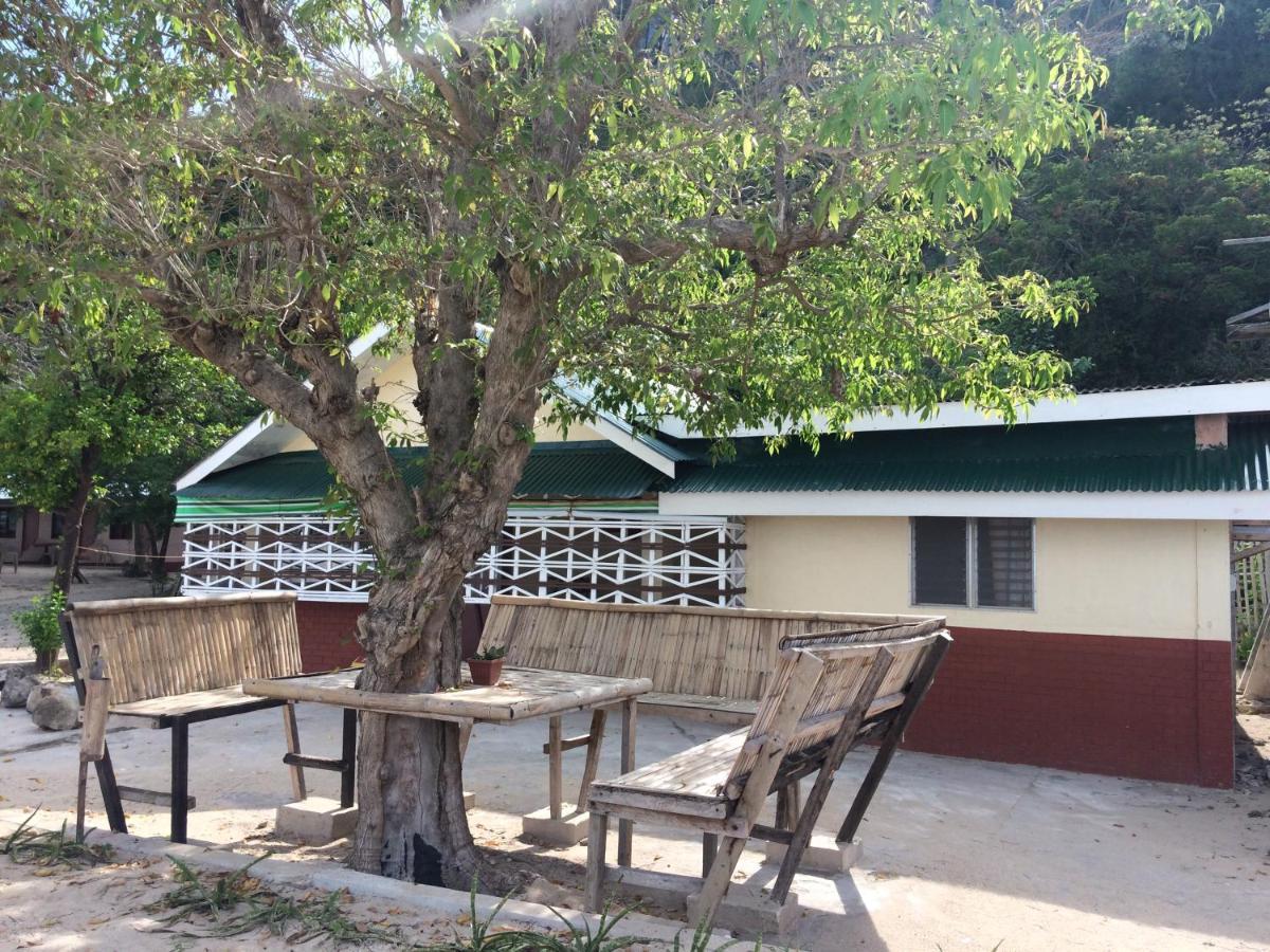 Se San Beach Resort-Isla De Gigantes Carles Екстер'єр фото