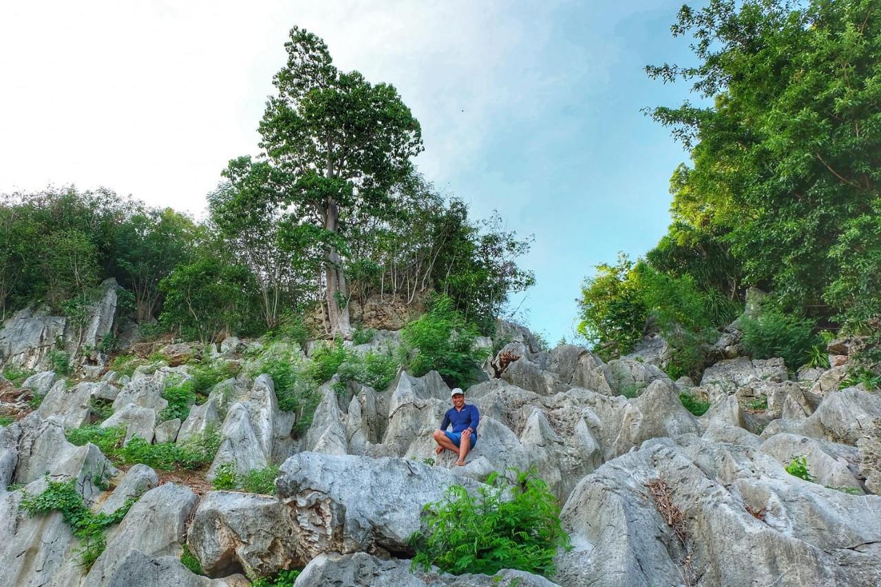 Se San Beach Resort-Isla De Gigantes Carles Екстер'єр фото