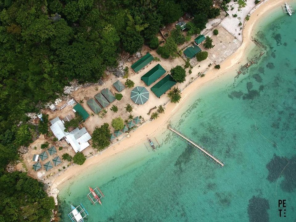 Se San Beach Resort-Isla De Gigantes Carles Екстер'єр фото